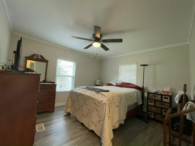 Photo 2 of 20 of home located at 35945 Citrus Blvd. Grand Island, FL 32735
