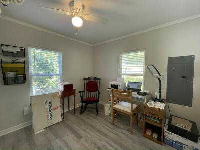 Photo 4 of 20 of home located at 35945 Citrus Blvd. Grand Island, FL 32735