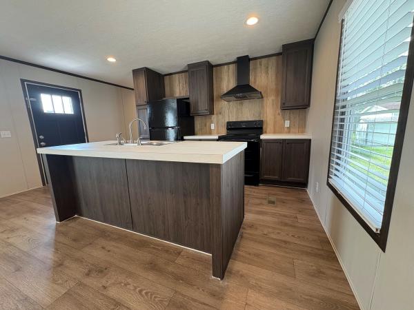 2022 Clayton 35MYO18763AH22 Mobile Home