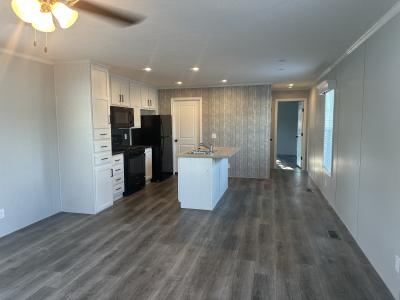 Photo 4 of 6 of home located at 4245 W. Jolly Rd. Lot #190 Lansing, MI 48911