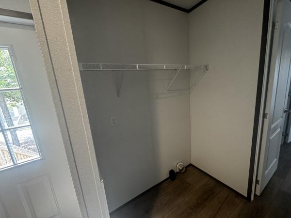 2022 170PX16765A  Home