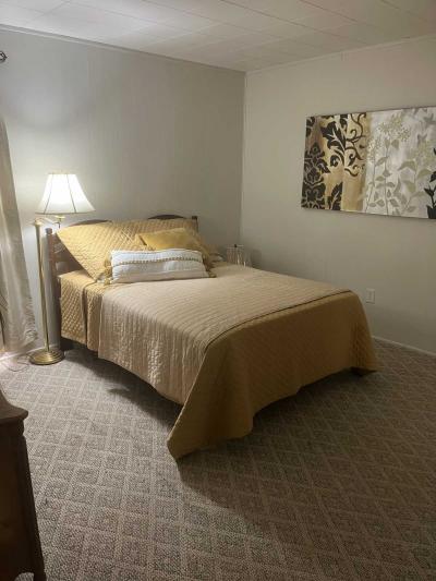 Photo 4 of 8 of home located at 37 Tattle Branch Circle Asheville, NC 28805