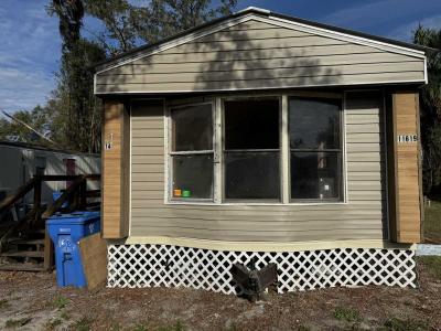Mobile Home at 11611 Sir Lawrence Ct, Site 14 Thonotosassa, FL 33592
