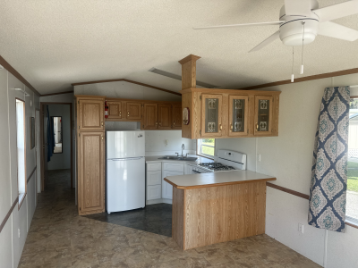 Photo 4 of 10 of home located at 1880 Williams Rd Moore Haven, FL 33471