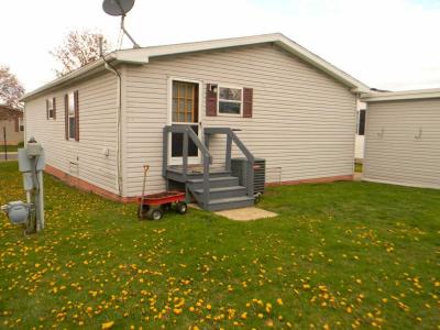 Photo 2 of 35 of home located at 301 Ohio River Dr. Adrian, MI 49221