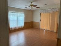 1990 Barrington Manufactured Home