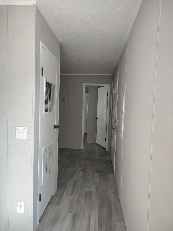 2025 Champion Aspire 1452H21081 Manufactured Home