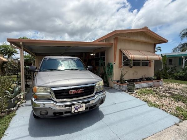 Photo 1 of 2 of home located at 2405 18th Street West Bradenton, FL 34205
