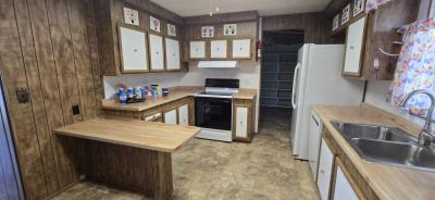 Photo 2 of 16 of home located at 4309 Prince St Bakersfield, CA 93301
