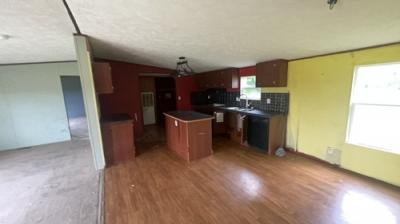 Photo 5 of 7 of home located at 708 Il Route 146 E Cave In Rock, IL 62919