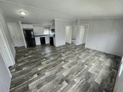 Photo 2 of 11 of home located at 2334 42 Ave N, #31 Saint Petersburg, FL 33714