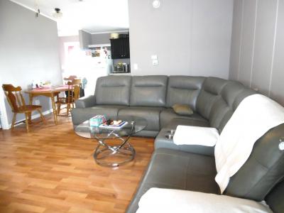 Photo 4 of 13 of home located at 614 Misty Breeze St Davenport, FL 33897