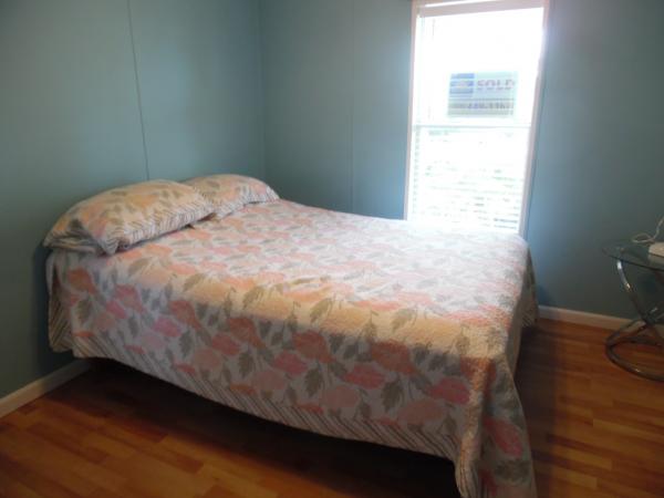 2005 Homes of Merit Mobile Home