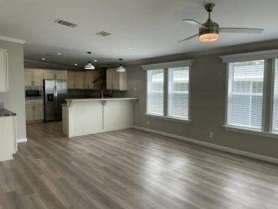 Photo 2 of 21 of home located at 34844 Robins Song Road Zephyrhills, FL 33541