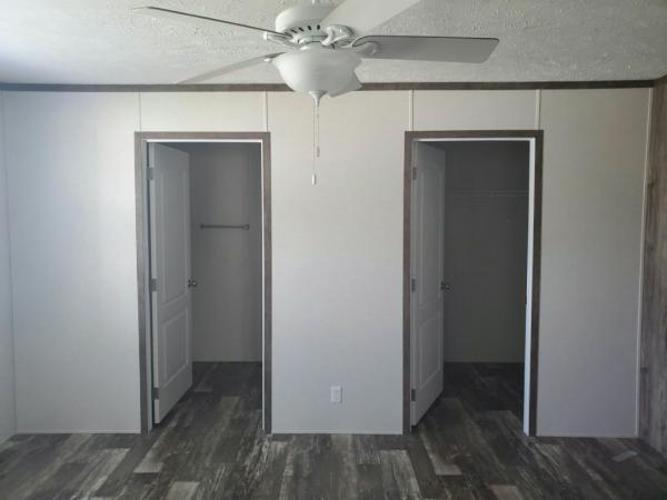 2022 Clayton 7616-723 The Pulse Manufactured Home