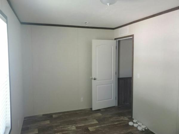 2022 Clayton 7616-723 The Pulse Manufactured Home