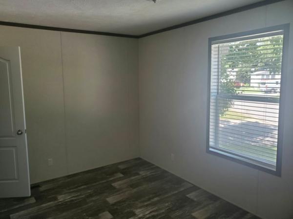 2022 Clayton 7616-723 The Pulse Manufactured Home