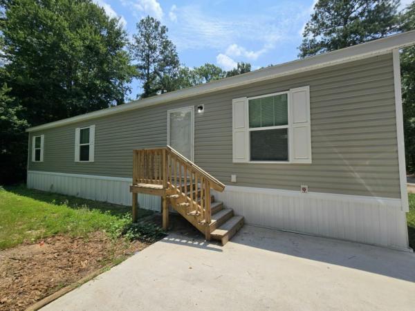 2024 Clayton Community Line 8010 Manufactured Home