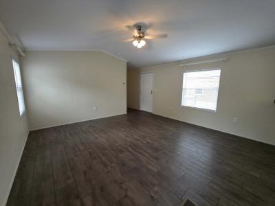 Photo 5 of 25 of home located at 1304 W Harbour #162 Lincoln, NE 68522