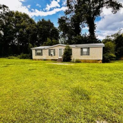 Photo 5 of 10 of home located at 124 Futch Lane Thomasville, GA 31792