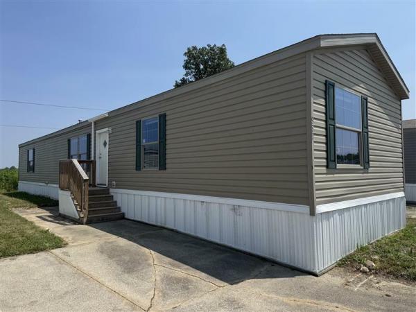 Photo 1 of 2 of home located at 2220 Dunkelburg Rd Lot#960 Fort Wayne, IN 46819