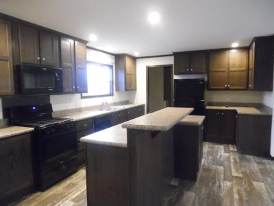 Photo 3 of 5 of home located at 4146 Basildon Dr Fort Wayne, IN 46818