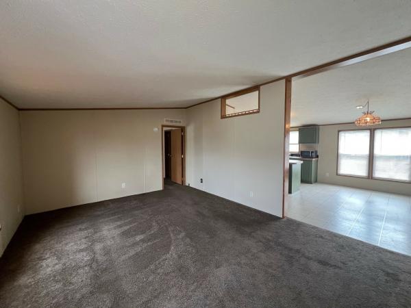 2002 Schult M307874AB Mobile Home