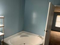 2005 327 Mobile Home