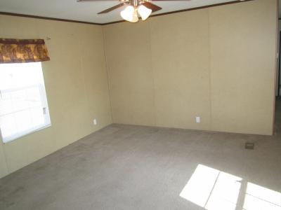 Photo 4 of 7 of home located at 5001 South Ave Lot 211 Toledo, OH 43615