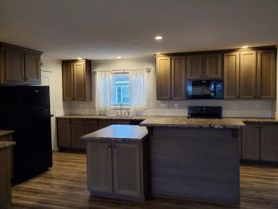 Photo 4 of 12 of home located at 39267 Pueblo Dr Romulus, MI 48174