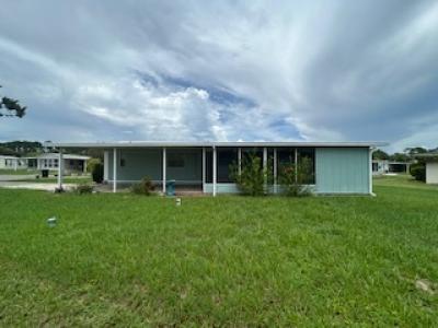 Photo 3 of 11 of home located at 125 Zinnia Fruitland Park, FL 34731