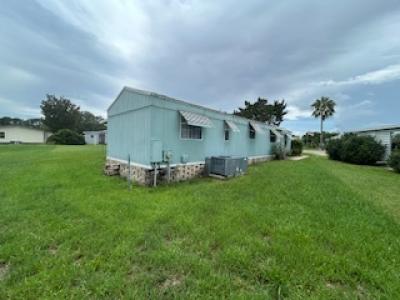 Photo 4 of 11 of home located at 125 Zinnia Fruitland Park, FL 34731