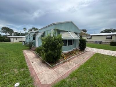 Photo 5 of 11 of home located at 125 Zinnia Fruitland Park, FL 34731