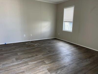 Photo 4 of 16 of home located at 10550 W State Road 84 Lot 387 Davie, FL 33324