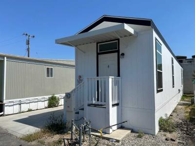 Photo 2 of 22 of home located at 22335 S Vermont Avenue #19 Torrance, CA 90502