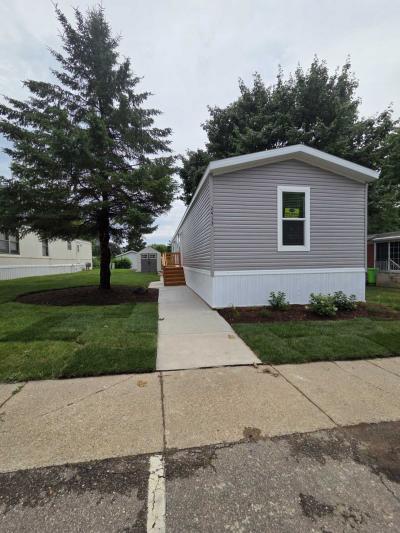 Mobile Home at 2413 Diamond Wixom, MI 48393