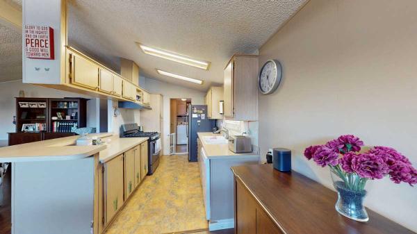 1989 Goldenwest Manufactured Home