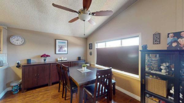 1989 Goldenwest Manufactured Home
