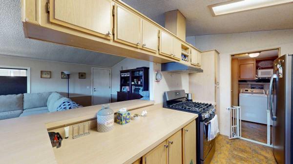 1989 Goldenwest Manufactured Home