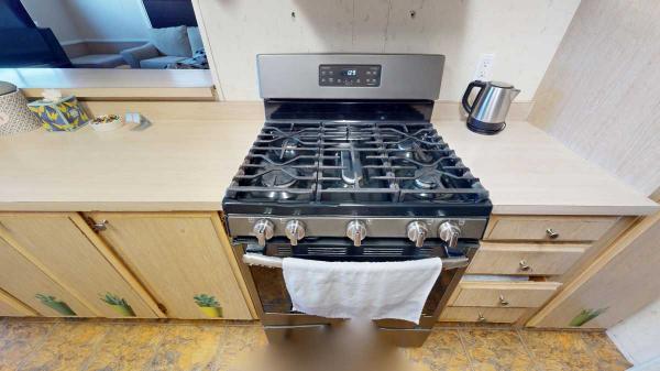1989 Goldenwest Manufactured Home