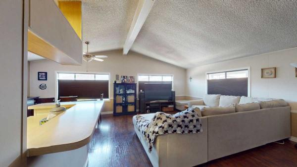 1989 Goldenwest Manufactured Home