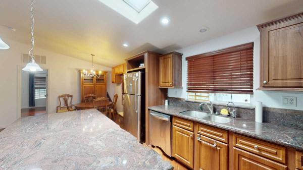 2010 Palm Harbor Kingsbrook Manufactured Home