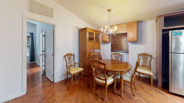 2010 Palm Harbor Kingsbrook Manufactured Home