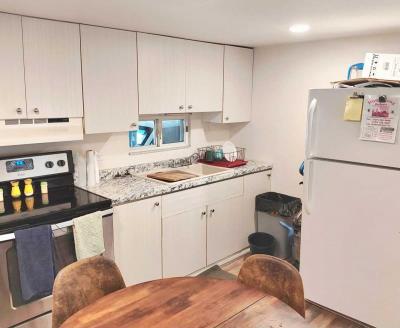 Photo 5 of 18 of home located at 370 53rd Ave N Saint Petersburg, FL 33703