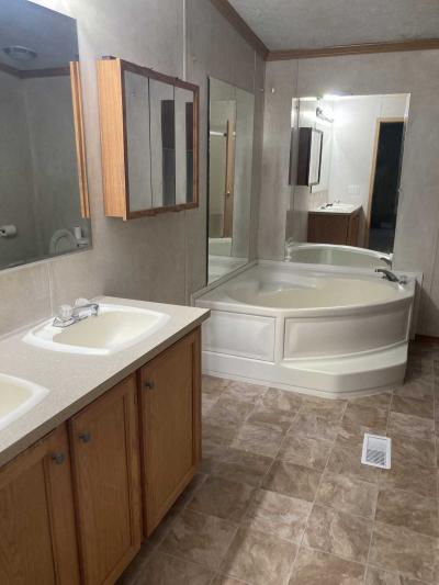 Photo 4 of 5 of home located at 593 Cimarron Lake Elmo, MN 55042