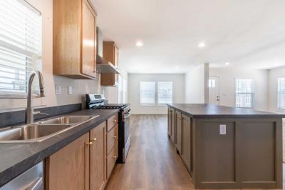 Photo 4 of 7 of home located at 601 N Kirby St Spc 423 Hemet, CA 92545