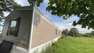 Photo 3 of 11 of home located at 2139 Poplar Ridge Rd Frankfort, OH 45628