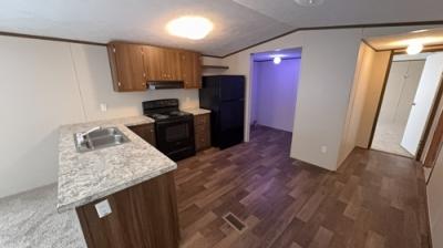 Photo 4 of 18 of home located at 1000 Renaud Dr Lot 74 Scott, LA 70583