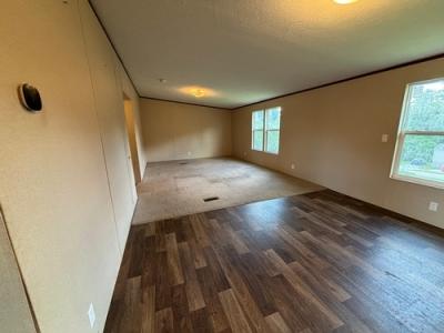Photo 5 of 16 of home located at 812 Schuessler St Roanoke, AL 36274