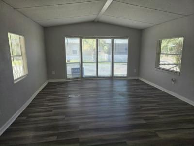 Photo 4 of 12 of home located at 11211 East Bay Rd. Unit 60 Gibsonton, FL 33534